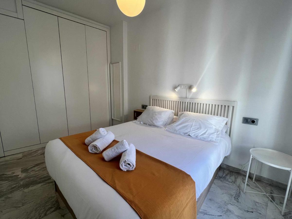 Ferienwohnung Atico San Bernardo Terraza Y Parking Incluido Sevilla Exterior foto