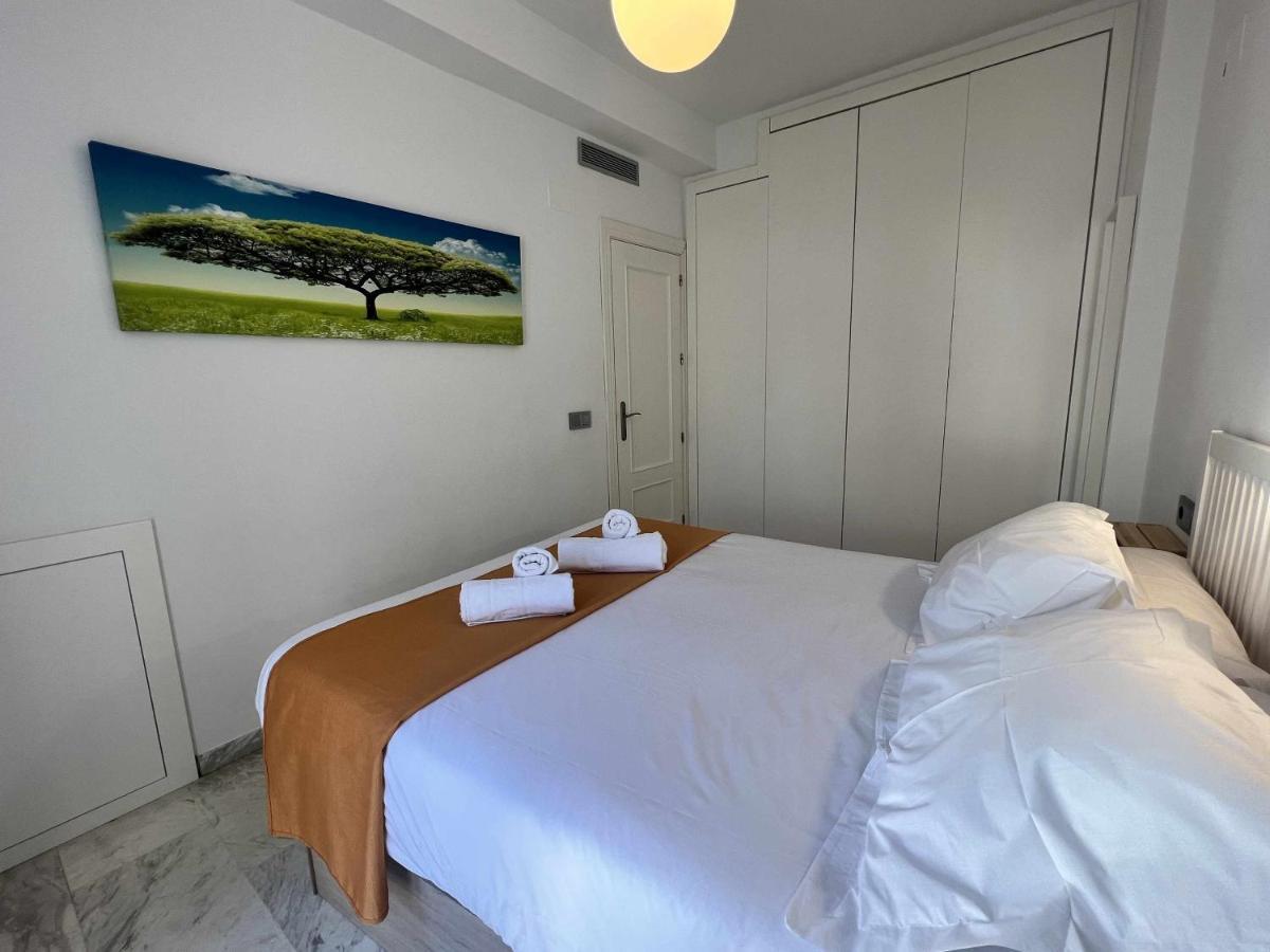 Ferienwohnung Atico San Bernardo Terraza Y Parking Incluido Sevilla Exterior foto